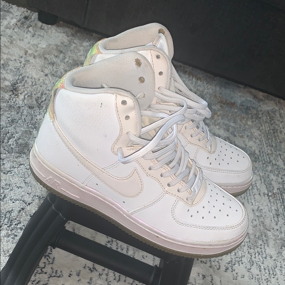 Nike White High-Top Sneakers

Open to Offers!